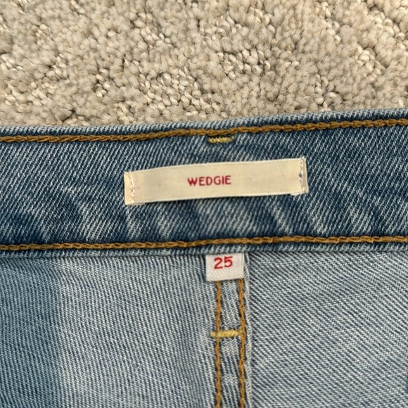 Levi’s Wedgie Jean - Picture 3 of 7